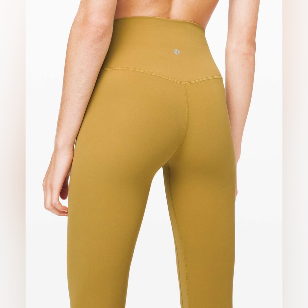 NWOT Lululemon high rise Align size 2